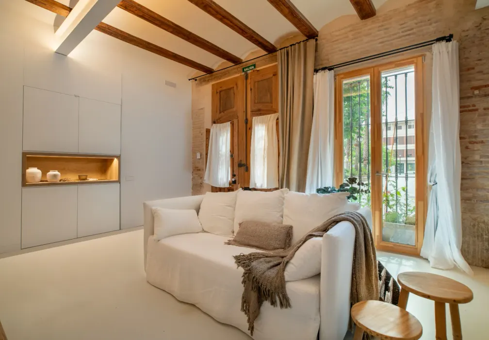 Salón de un apartamento turístico de Charmhome Apartments en El Cabanyal, Valencia